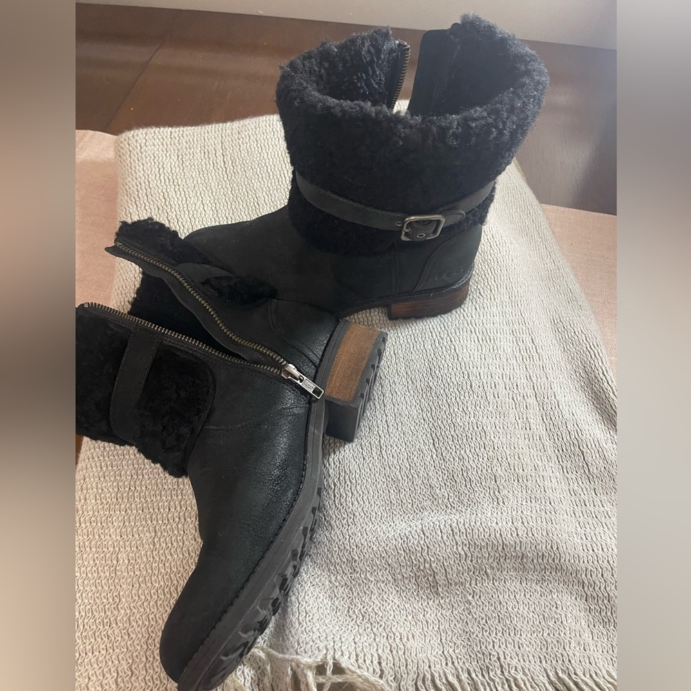 Ugg Size 7.5 boots